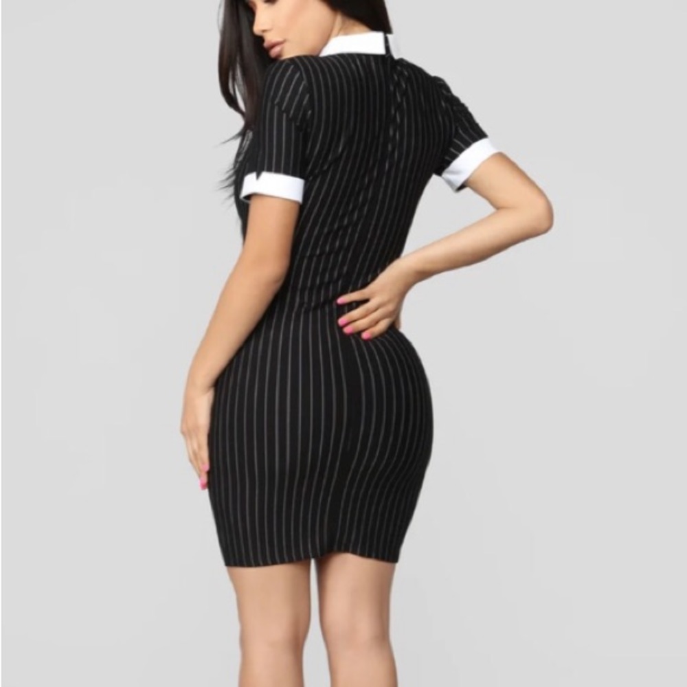 Fashion nova week day collar dress - Picture 3 of 3